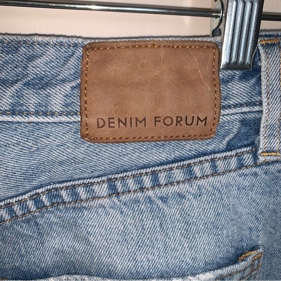 Aritzia Denim Forum The Farrah Hi-Rise Wide Leg Jean 24 - Picture 10 of 14